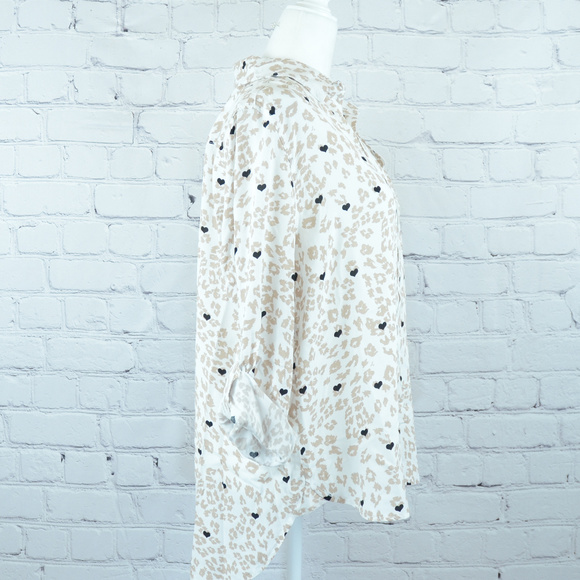 NEW! VELVET HEART Animal & Heart Print Button Up… - Picture 4 of 7